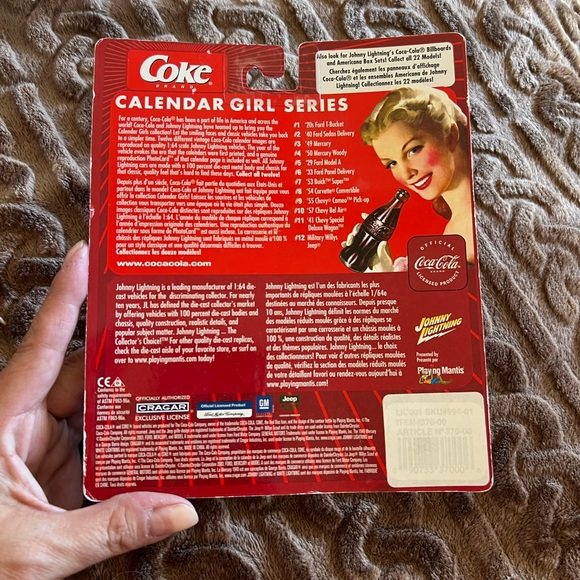 Coca-Cola Calendar Girl Series #11: ‘41 Chevy Special Deluxe Wagon Die-Cast Car - Picture 3 of 3